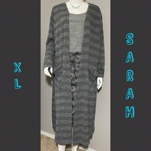 NWT LuLaRoe Large Gray Striped “Sarah.”